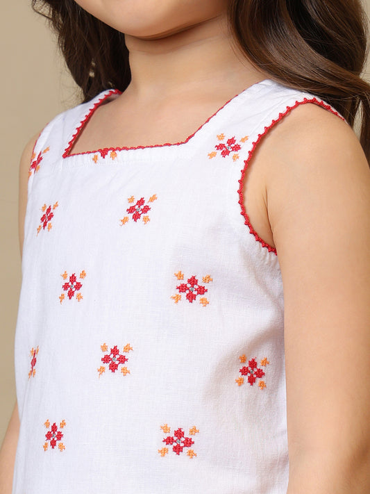 Girls Off White Embroidered Shorts Set