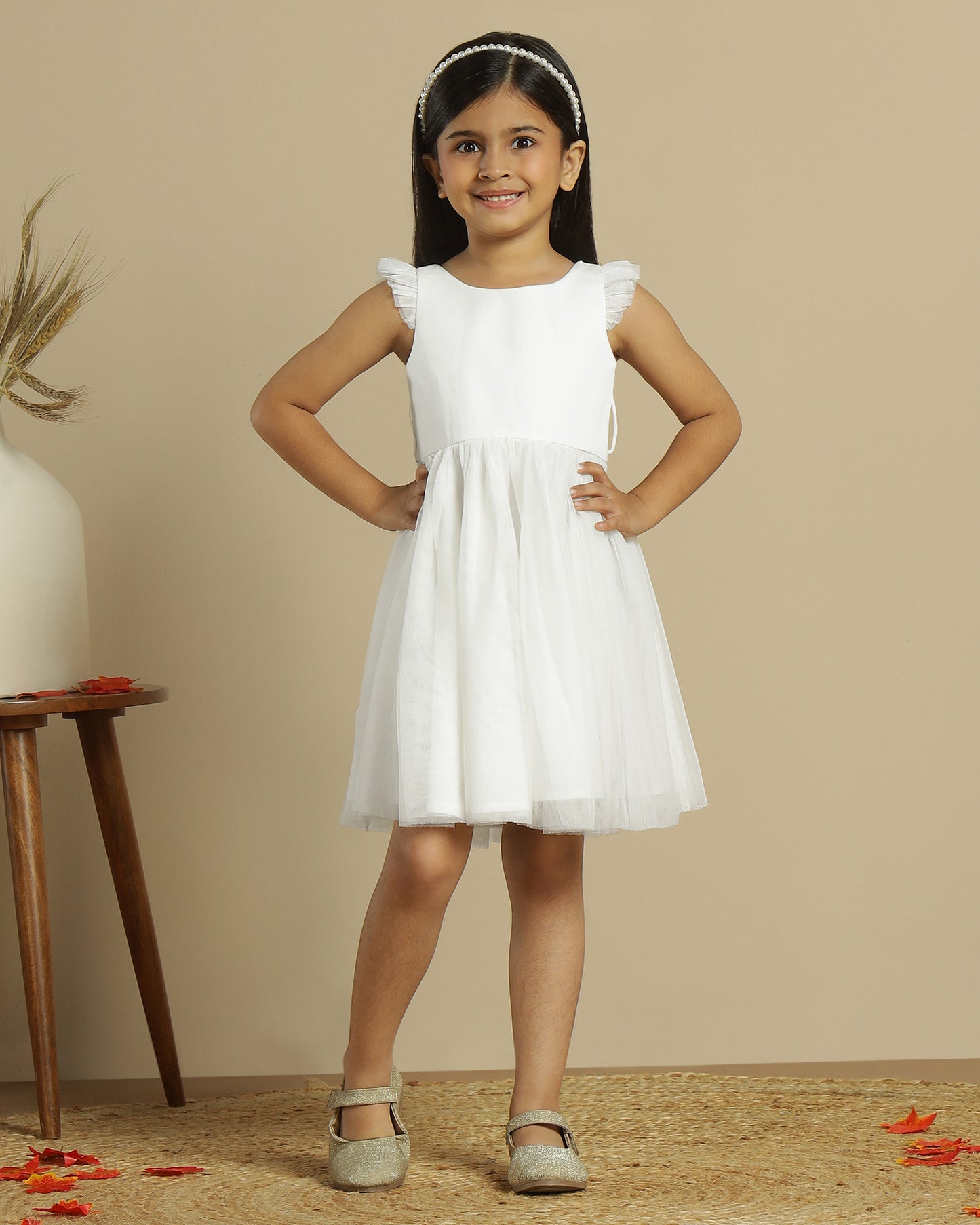 Girls White Pleated Net Sleeve Dress
