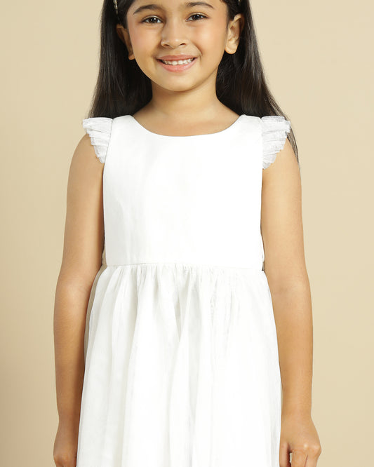 Girls White Pleated Net Sleeve Dress